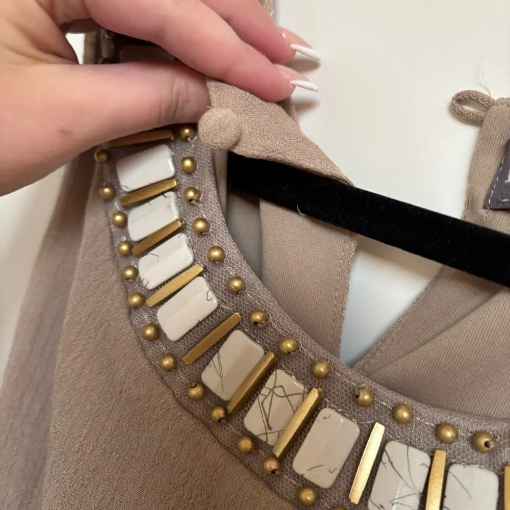 Elegant Tan Sleeveless Jumpsuit - Picture 4 of 7